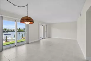 8820 Bay Pointe Dr, Tampa, FL 33615 - Photo 8