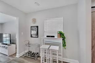 2219 16th St N, Saint Petersburg, FL 33704 - Photo 10