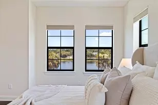 1815 5th St N, Saint Petersburg, FL 33704 - Photo 54