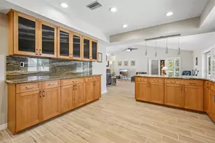 14426 Mark Dr, Largo, FL 33774 - Photo 12