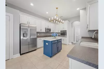 11530 Oyster Bay Circle, New Port Richey, FL 34654 - Photo 12