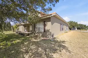 11530 Oyster Bay Cir, New Port Richey, FL 34654 - Photo 36