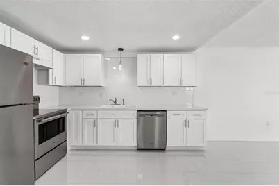 450 Treasure Island Causeway #106, Treasure Island, FL 33706 - Photo 8
