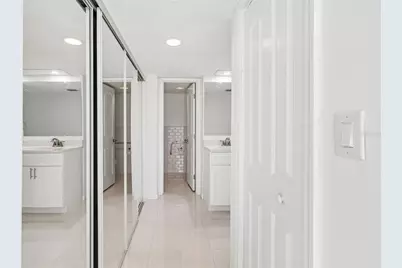 450 Treasure Island Causeway #106, Treasure Island, FL 33706 - Photo 22