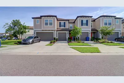 31632 Blue Passing Loop, Wesley Chapel, FL 33545 - Photo 1