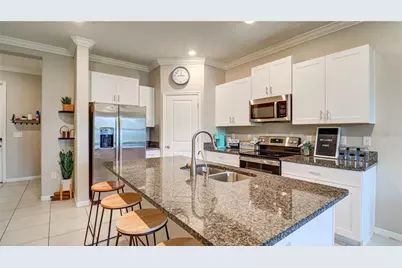 31632 Blue Passing Loop, Wesley Chapel, FL 33545 - Photo 12