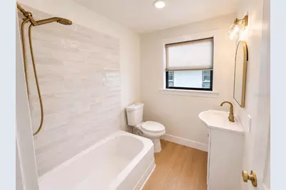 3219 E De Bazan Avenue, Saint Petersburg, FL 33706 - Photo 10