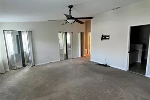 1117 S Pinellas Bayway S, Saint Petersburg, FL 33715 - Photo 10