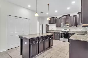5063 Ivory Stone Dr, Wimauma, FL 33598 - Photo 12
