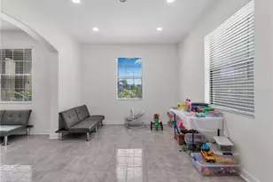 5063 Ivory Stone Dr, Wimauma, FL 33598 - Photo 8