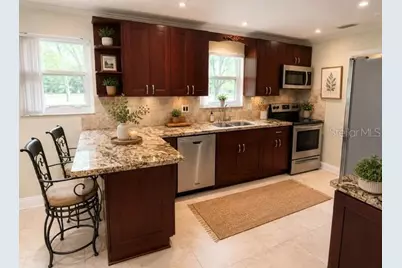 1029 W Country Club Circle, Fort Lauderdale, FL 33317 - Photo 4