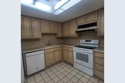 675 S Gulfview Boulevard #606, Clearwater Beach, FL 33767 - Photo 16