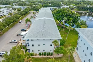 8075 112th St, Seminole, FL 33772 - Photo 30