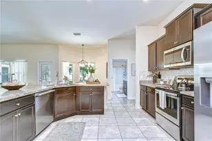 3358 Ponytail Ct, Spring Hill, FL 34609 - Photo 12