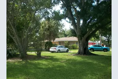 12563 74th Avenue, Seminole, FL 33776 - Photo 2