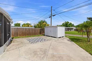 801 89th Ave N, Saint Petersburg, FL 33702 - Photo 26