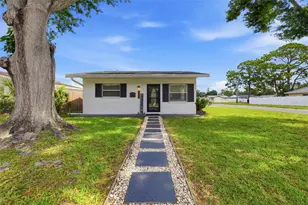 801 89th Ave N, Saint Petersburg, FL 33702 - Photo 1