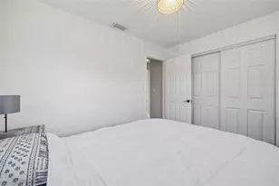 801 89th Ave N, Saint Petersburg, FL 33702 - Photo 20