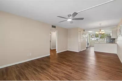 4715 Bay Street NE #223, Saint Petersburg, FL 33703 - Photo 8