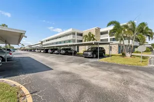 4715 Bay St NE, Saint Petersburg, FL 33703 - Photo 2