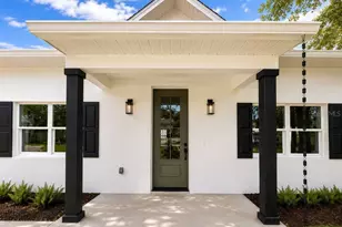 4015 S Church Ave, Tampa, FL 33611 - Photo 2