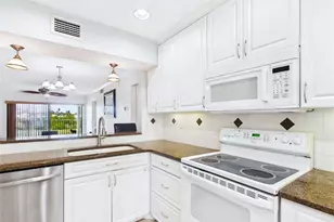 6335 Palma Del Mar Blvd S, Saint Petersburg, FL 33715 - Photo 2