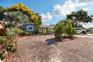 6275 51st Ave N, Saint Petersburg, FL 33709 - Photo 4