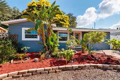 6275 51st Avenue N, Saint Petersburg, FL 33709 - Photo 2