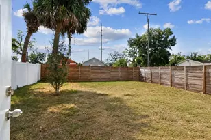 2601 E Lake Ave, Tampa, FL 33610 - Photo 34