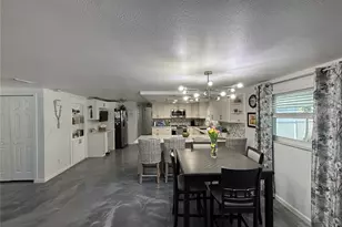 1002 Silver Palm Way, Apollo Beach, FL 33572 - Photo 2