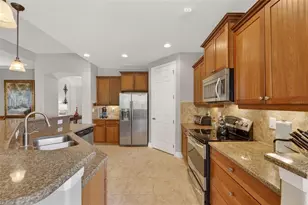 1423 Emerald Dunes Dr, Sun City Center, FL 33573 - Photo 6