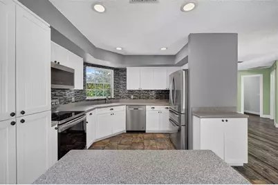 703 Riverside Drive, Tarpon Springs, FL 34689 - Photo 16