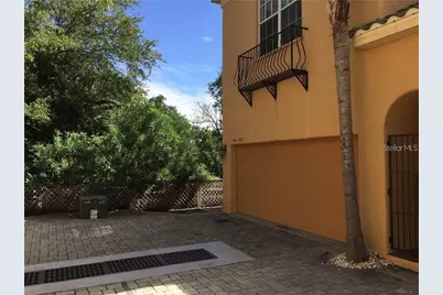 2902 Hansen Manor Lane, Tampa, FL 33611 - Photo 6