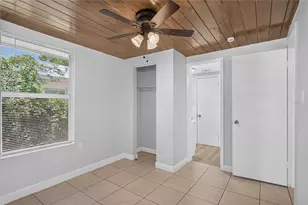 2947 Gillespie Ave, Sarasota, FL 34234 - Photo 18