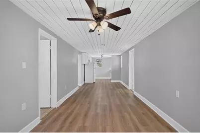2947 Gillespie Avenue, Sarasota, FL 34234 - Photo 2