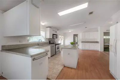 16048 Brookridge Boulevard, Brooksville, FL 34613 - Photo 12