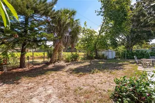 1428 Pinebrook Dr, Clearwater, FL 33755 - Photo 30