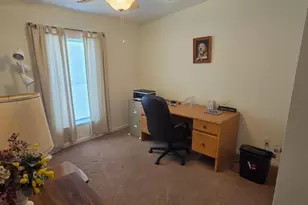 37437 Gill Ave, Zephyrhills, FL 33541 - Photo 16