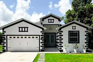36842 Center Ave, Dade City, FL 33525 - Photo 1