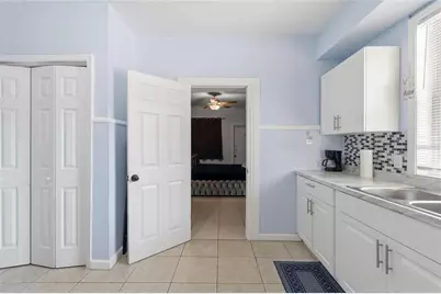 10107 N Aster Avenue, Tampa, FL 33612 - Photo 16