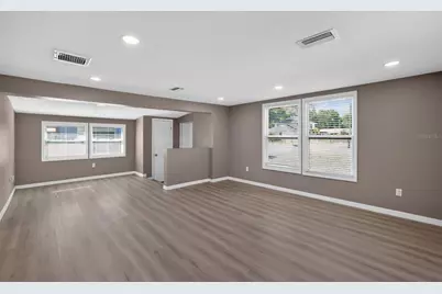 4521 41st Avenue N, Saint Petersburg, FL 33714 - Photo 6