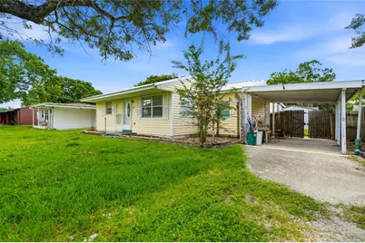 128 NW 10th Drive, Mulberry, FL 33860 - Photo 2
