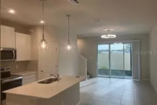 3270 Timber Xing Ave, Brandon, FL 33511 - Photo 4