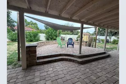 8009 Paulson Lane, Tampa, FL 33617 - Photo 16