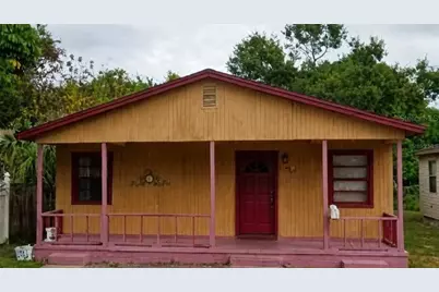 1130 29th Street S, Saint Petersburg, FL 33712 - Photo 1