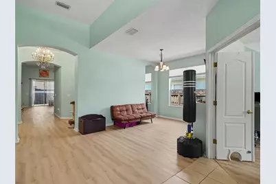 11102 Silver Dancer Dr, Riverview, FL 33579 - Photo 4