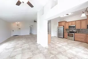 521 W Hillwood Path, Beverly Hills, FL 34465 - Photo 8