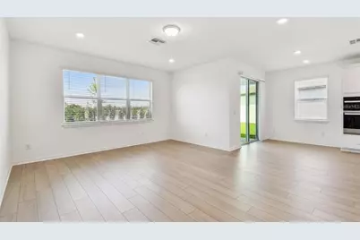6741 Michael Favor Way, Wesley Chapel, FL 33545 - Photo 6