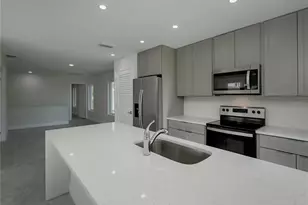 310 Hibiscus St, Tarpon Springs, FL 34689 - Photo 18