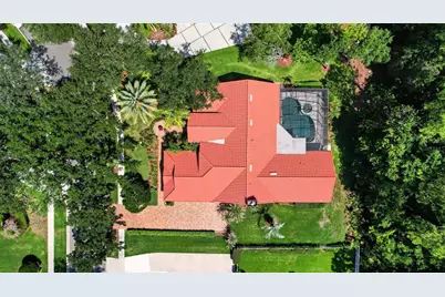 8944 Magnolia Chase Circle, Tampa, FL 33647 - Photo 2